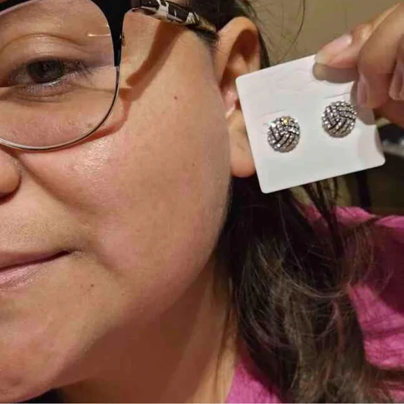 🏐 Volleyball Rhinestone Earrings 🏐 - Picture 3 of 3